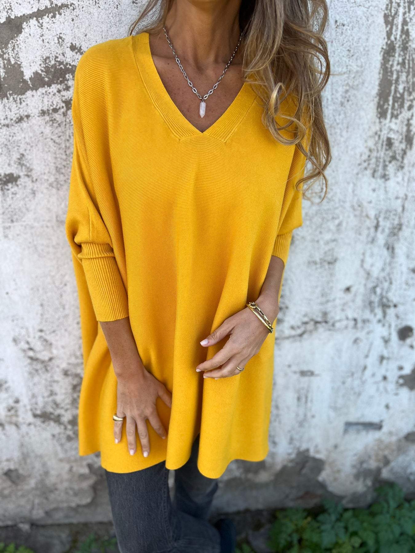 Tahlia | Women's V-Neck Relaxed Cozy Sweater