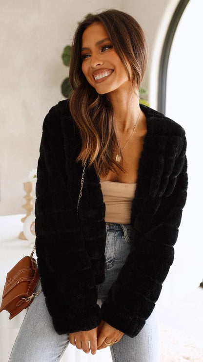 Emily - Women's Cropped Stylish Lightweight Jacket