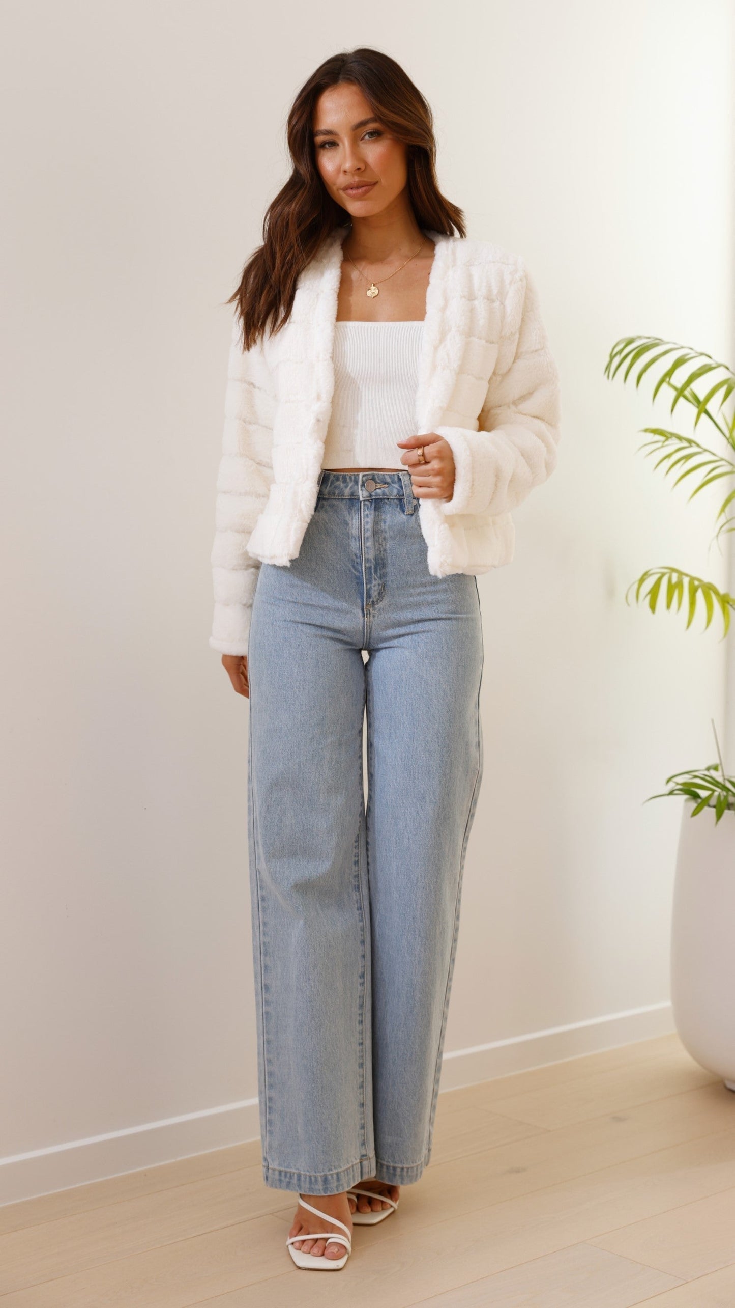 Emily - Women's Cropped Stylish Lightweight Jacket