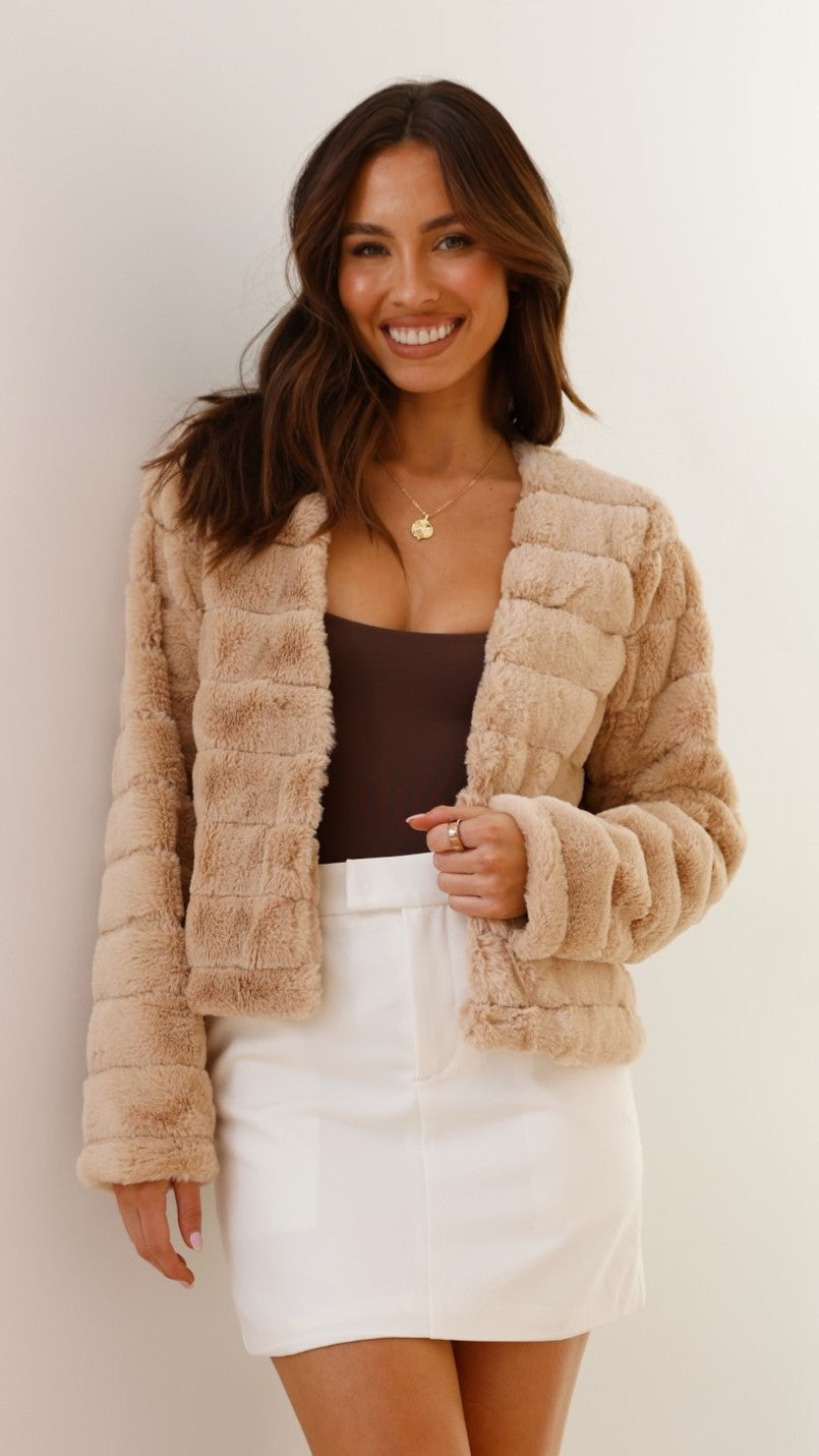 Emily - Women's Cropped Stylish Lightweight Jacket