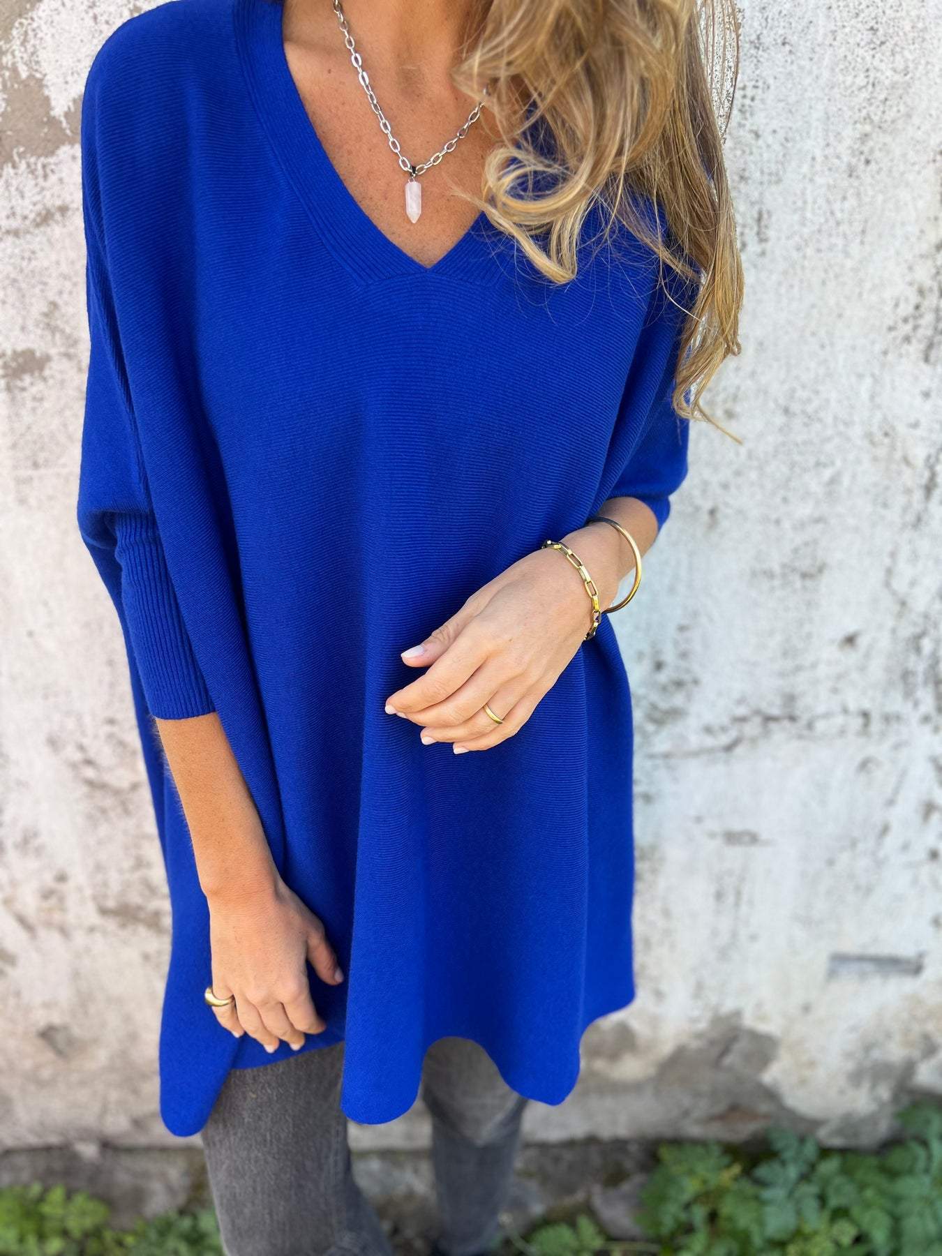 Tahlia | Women's V-Neck Relaxed Cozy Sweater