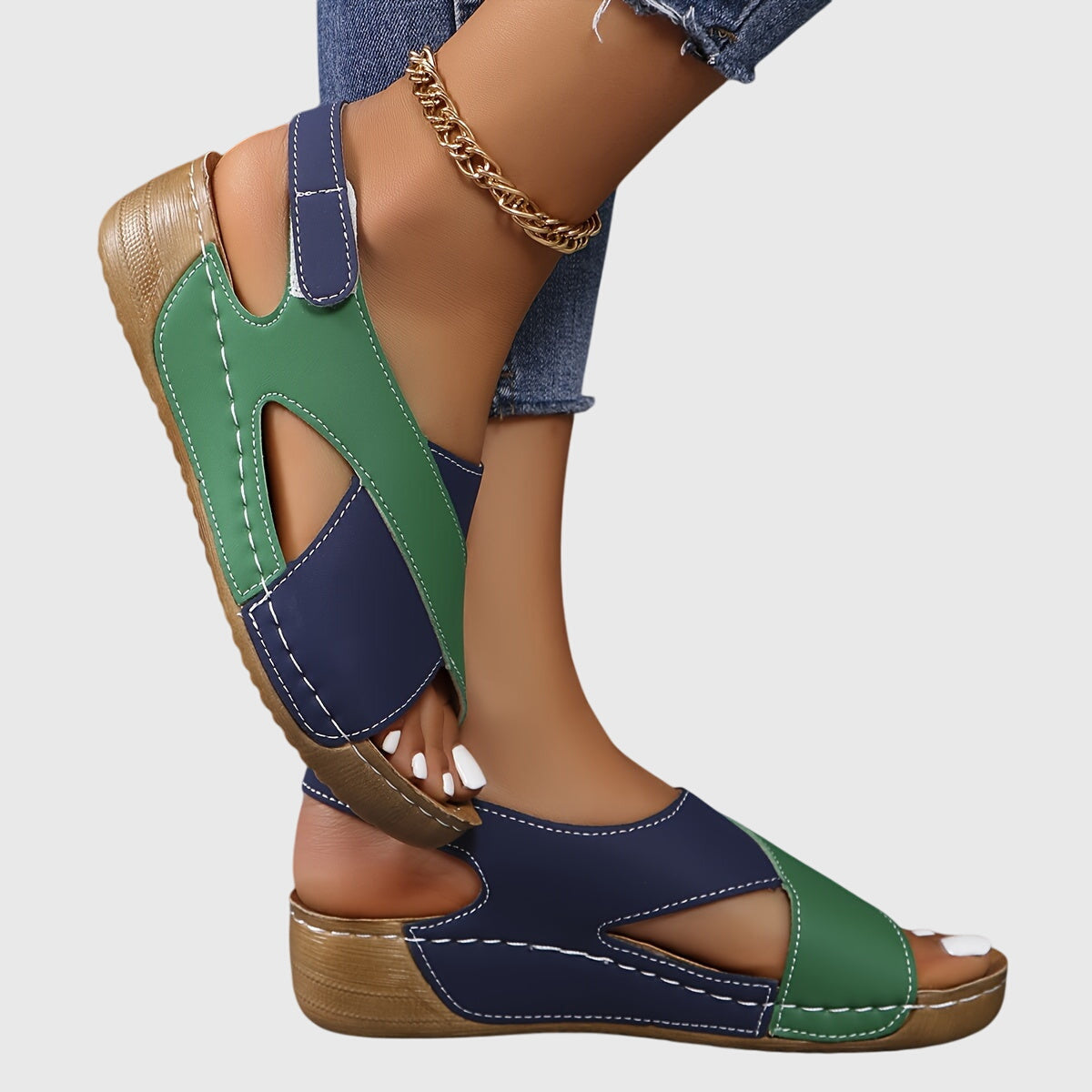 Christopher | Women's Relaxed Beach Comfortable Sandal