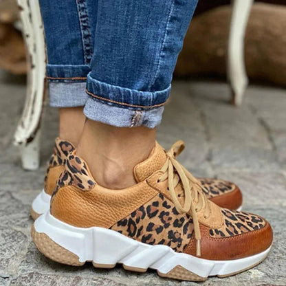 Dorothea | Women's Fashionable Chunky-Print-Sneakers