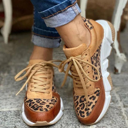 Dorothea | Women's Fashionable Chunky-Print-Sneakers