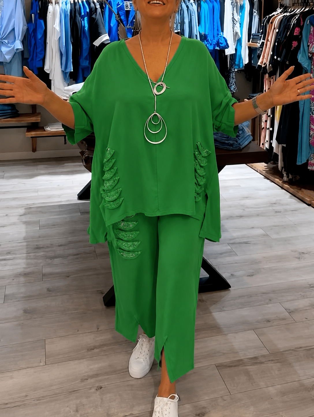 Pearl | Women's Casual 2 Piece Set V-Neck Top and Cropped Pants