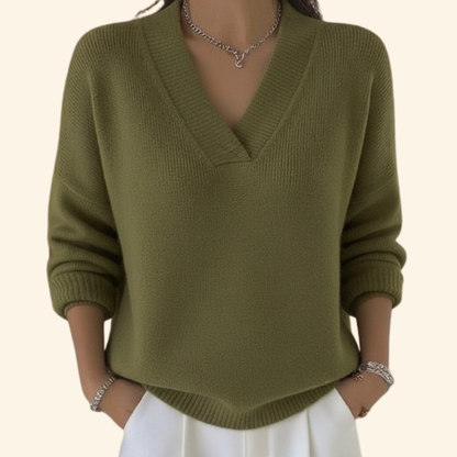 Delphine | Soft V-neck blouse in lightweight breathable feminine style