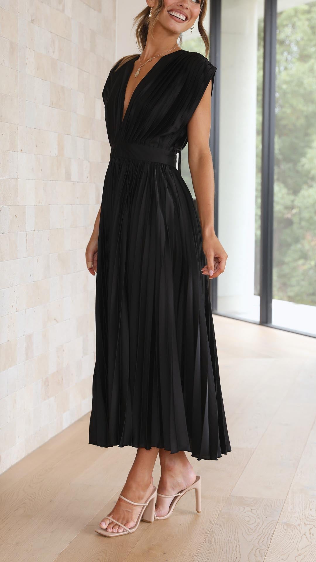 Bettina | Women's Classic Pleated Maxi Dress