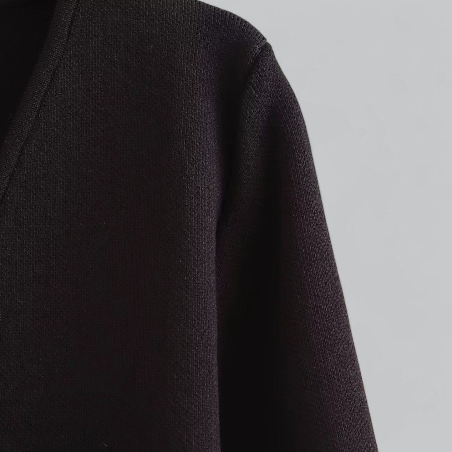 Annika | Women's Spring Minimalist Cardigan with Buttons