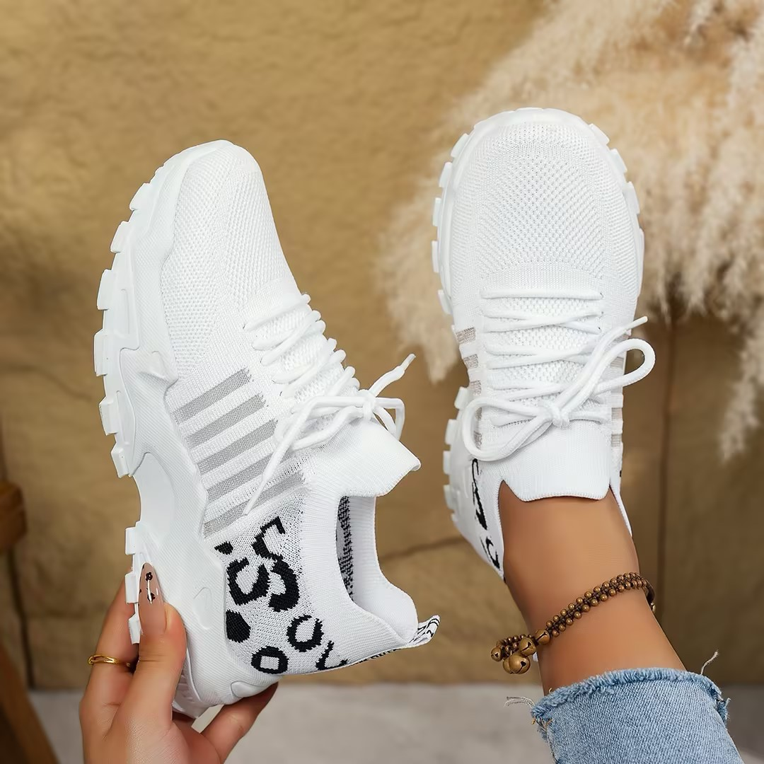 Paola | Lightweight Comfortable Supportive Cushioned Sneaker