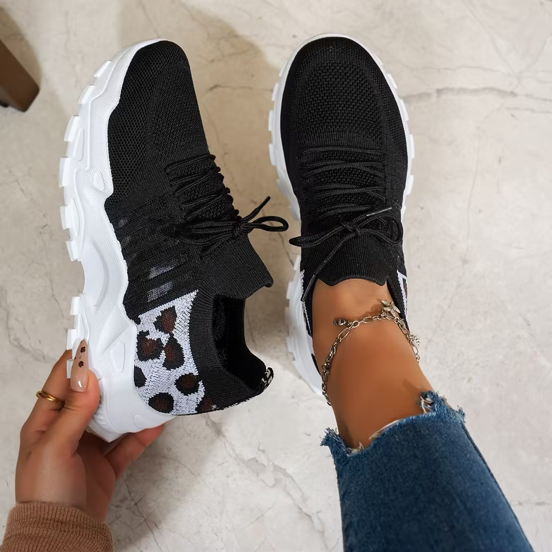 Paola | Lightweight Comfortable Supportive Cushioned Sneaker