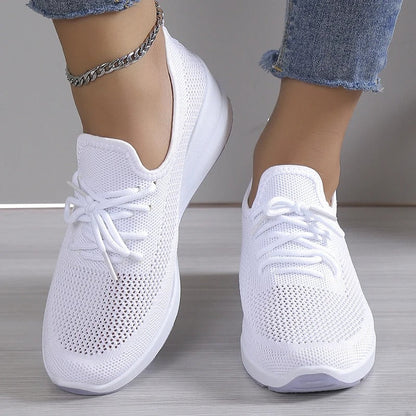Leonie | Women's Lightweight Comfortable Supportive Sneaker