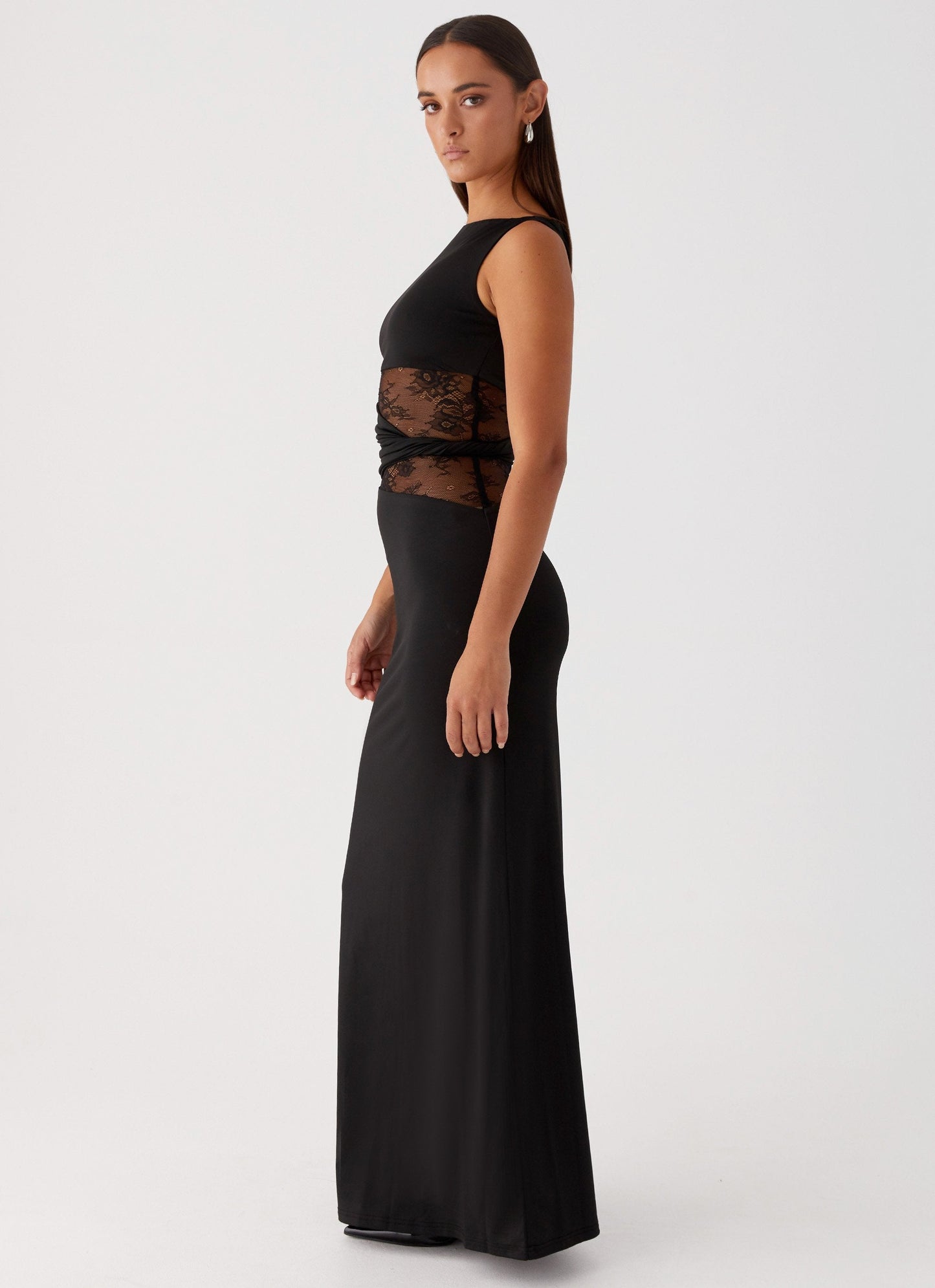 Ilaria | Sleeveless Boat Neck Lace Cut-Out Elegant Maxi Dress