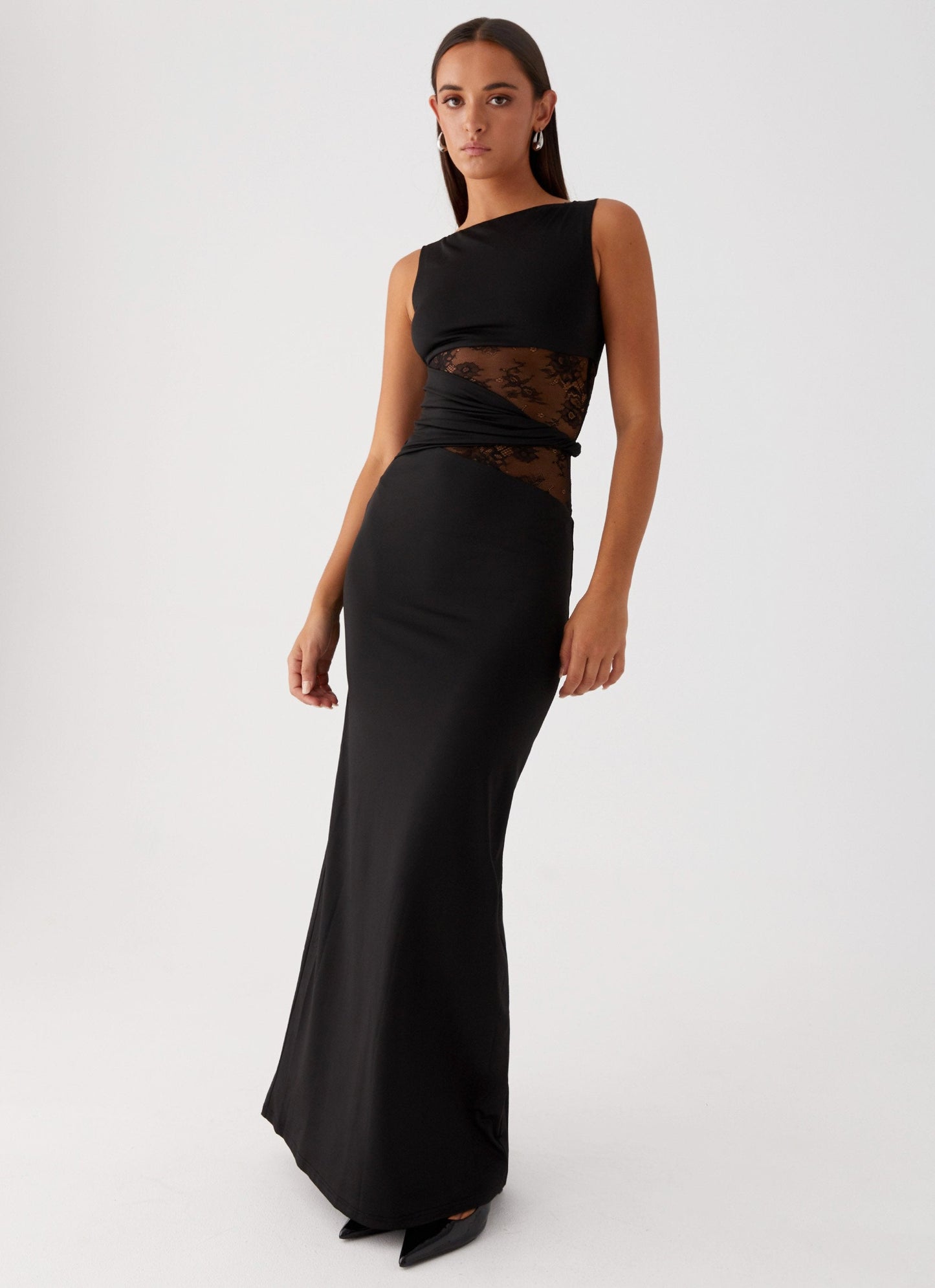 Ilaria | Sleeveless Boat Neck Lace Cut-Out Elegant Maxi Dress