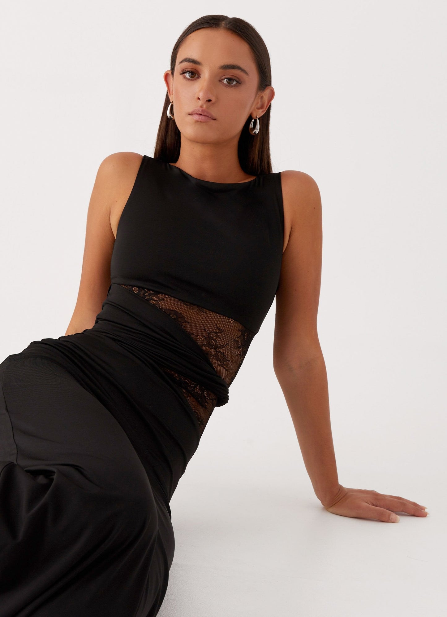 Ilaria | Sleeveless Boat Neck Lace Cut-Out Elegant Maxi Dress